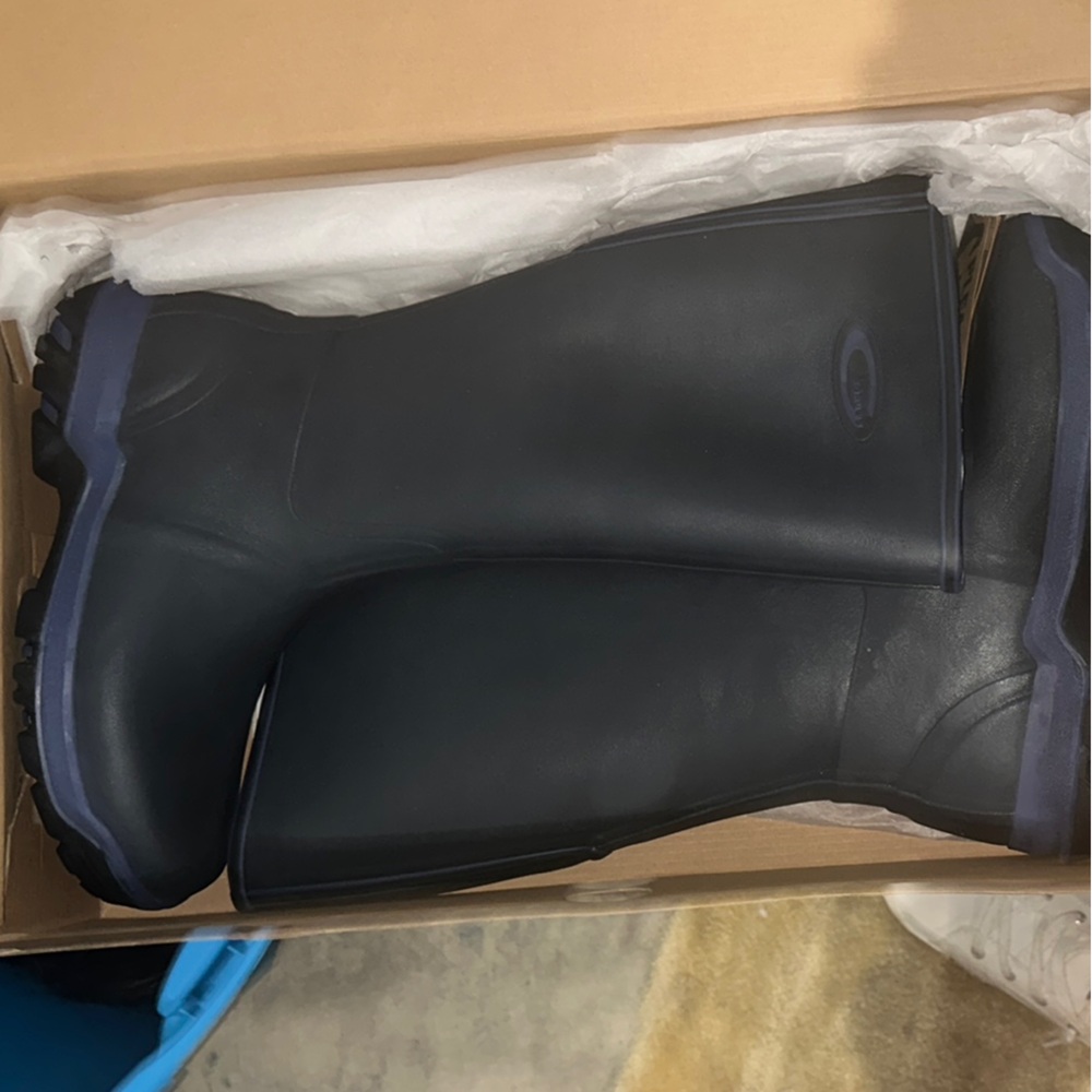 Black and Blue Winter Rain Boots with Waterproof Design